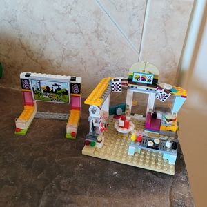 Lego Friends Restaurant